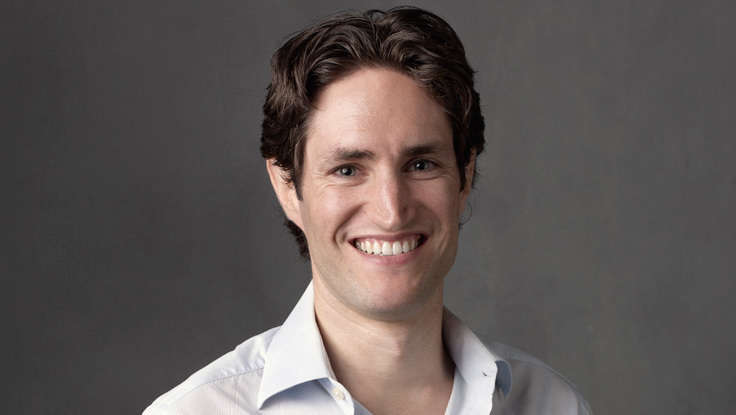 We Change Our Behavior To Fit The Surroundings: Adam Alter In The<em> NYT</em>